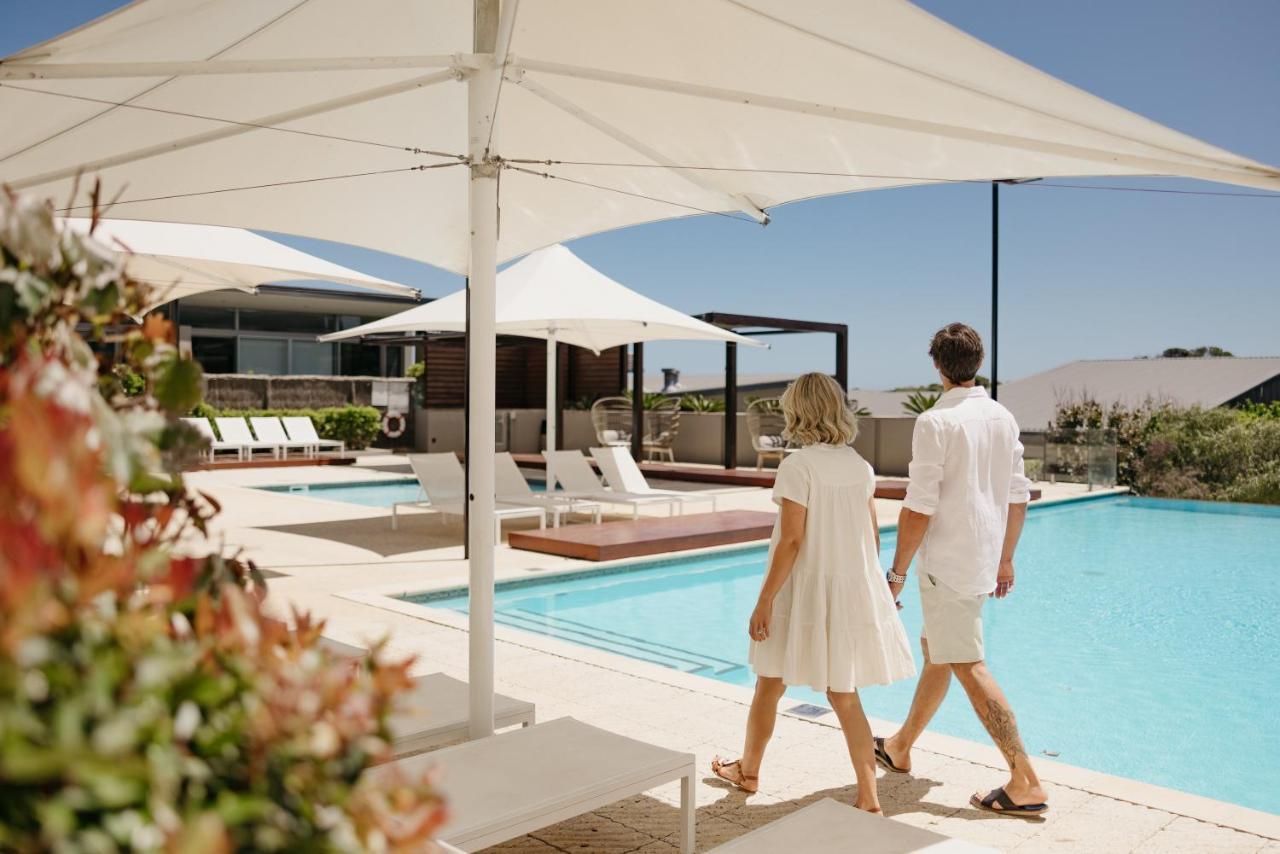 Smiths Beach Resort Yallingup Kültér fotó The pool at the Cape Town Edition